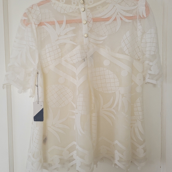 HD in Paris Pineapple Lace Top - Picture 7 of 7